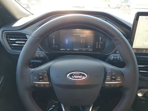 Certified 2023 Ford Escape ST-Line w/ Tech Pack #1 image 10