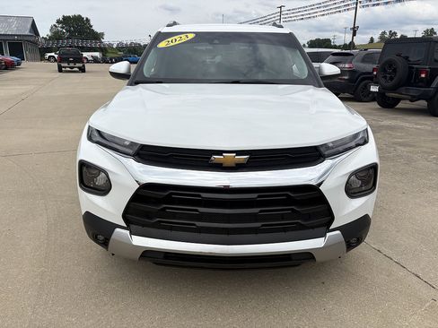 Used 2023 Chevrolet TrailBlazer LT w/ Convenience Package AWD/4WD image 8