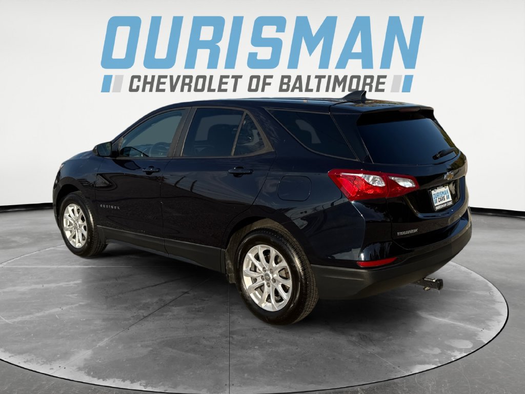 Used 2020 Chevrolet Equinox LS w/ LS Convenience Package FWD image 4