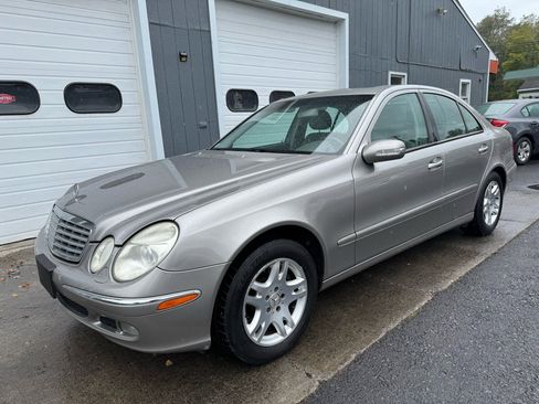 Used 2005 Mercedes-Benz E 320 4MATIC Sedan image 1