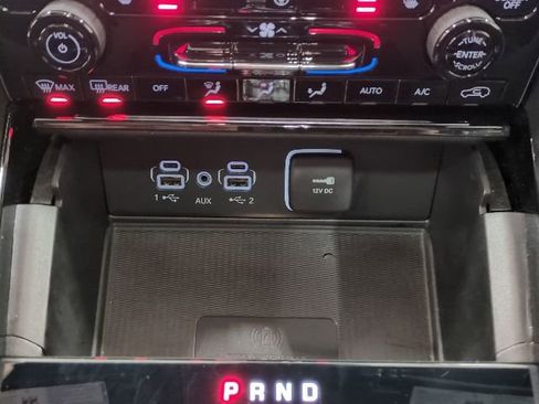 Used 2023 Jeep Grand Cherokee Altitude AWD/4WD image 10