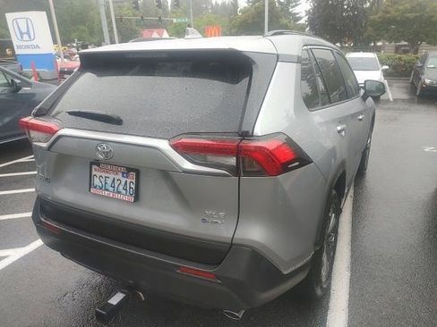 Used 2025 Toyota RAV4 XLE Premium w/ Weather Package AWD/4WD image 4