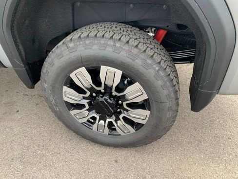 New 2026 GMC Sierra 2500 Denali w/ Denali Reserve Package image 10