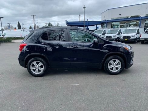 Used 2021 Chevrolet Trax LT w/ Driver Confidence Package image 7