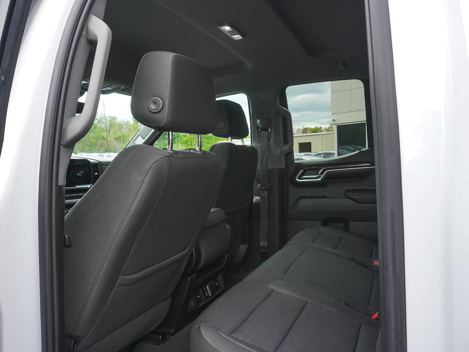 Used 2023 GMC Sierra 1500 Elevation w/ X31 Off-Road Package AWD/4WD image 33
