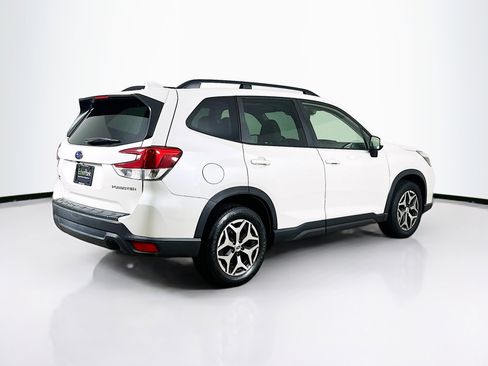 Used 2019 Subaru Forester Premium AWD/4WD image 9