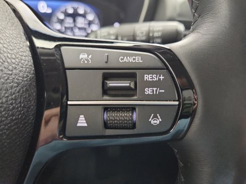 Used 2025 Honda Pilot Elite image 14
