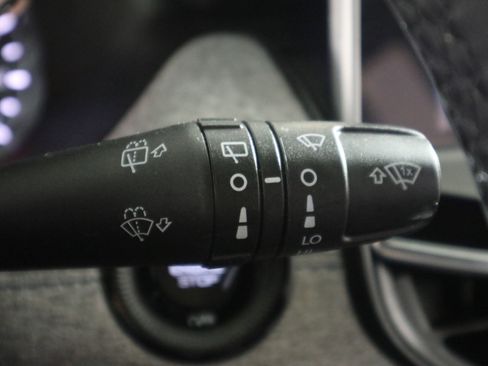 Used 2023 Jeep Compass Latitude w/ Convenience Group image 32