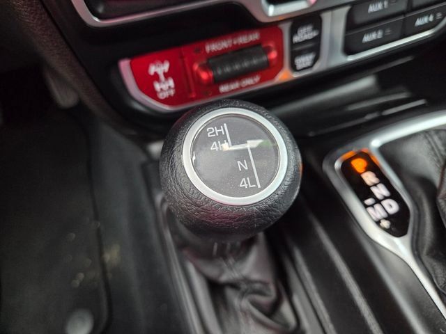 Used 2024 Jeep Wrangler Unlimited Rubicon AWD/4WD image 26