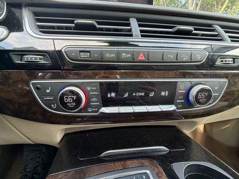 Used 2017 Audi Q7 3.0T Premium Plus AWD/4WD image 30