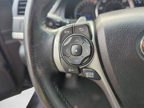 Used 2014 Toyota Camry SE FWD image 12