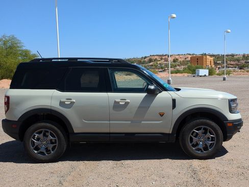 Used 2024 Ford Bronco Sport Badlands w/ Premium Package AWD/4WD image 2