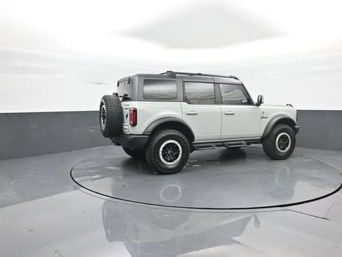 Certified 2023 Ford Bronco Outer Banks w/ Sasquatch Package AWD/4WD image 8