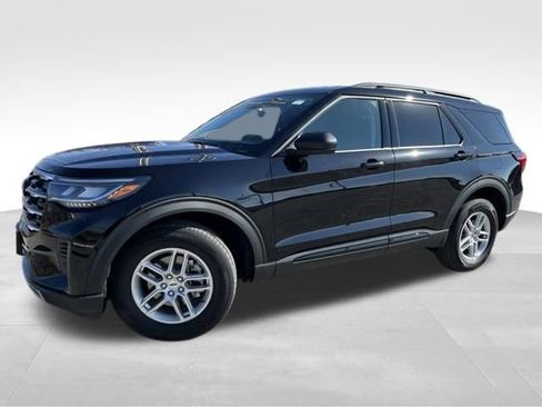 New 2026 Ford Explorer Active AWD/4WD image 3