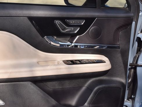 New 2026 Lincoln Corsair Reserve image 34