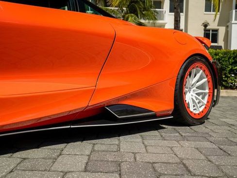 Used 2021 McLaren 765LT image 48
