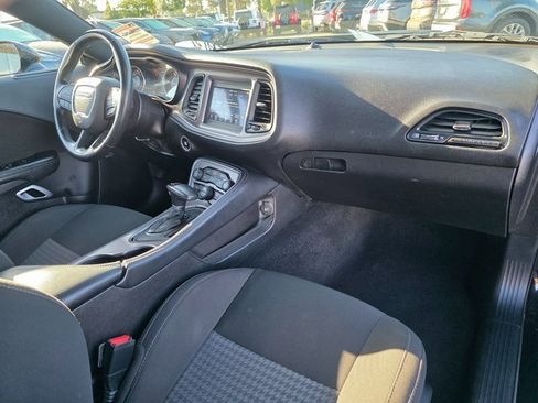 Used 2023 Dodge Challenger GT image 9