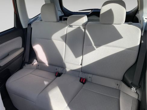 Used 2018 Subaru Forester 2.5i Premium w/ All-Weather Package image 17