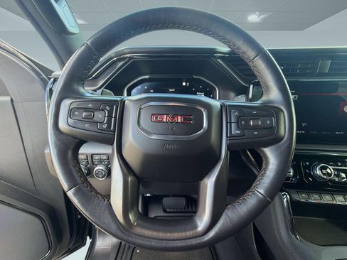 Used 2023 GMC Sierra 1500 AT4 w/ Technology Package AWD/4WD image 11