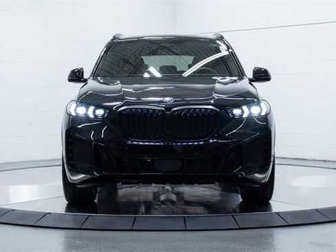 New 2026 BMW X5 xDrive50e image 7