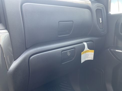 Used 2025 Chevrolet Silverado 1500 Custom image 31