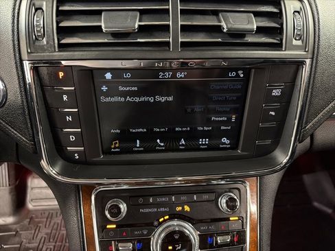Used 2017 Lincoln Continental Reserve AWD/4WD image 12