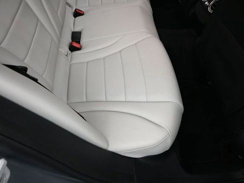 Used 2016 Mercedes-Benz C 300 4MATIC Sedan image 26
