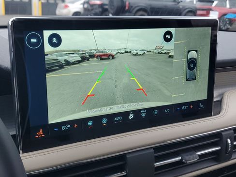 New 2026 Lincoln Corsair Premiere image 21