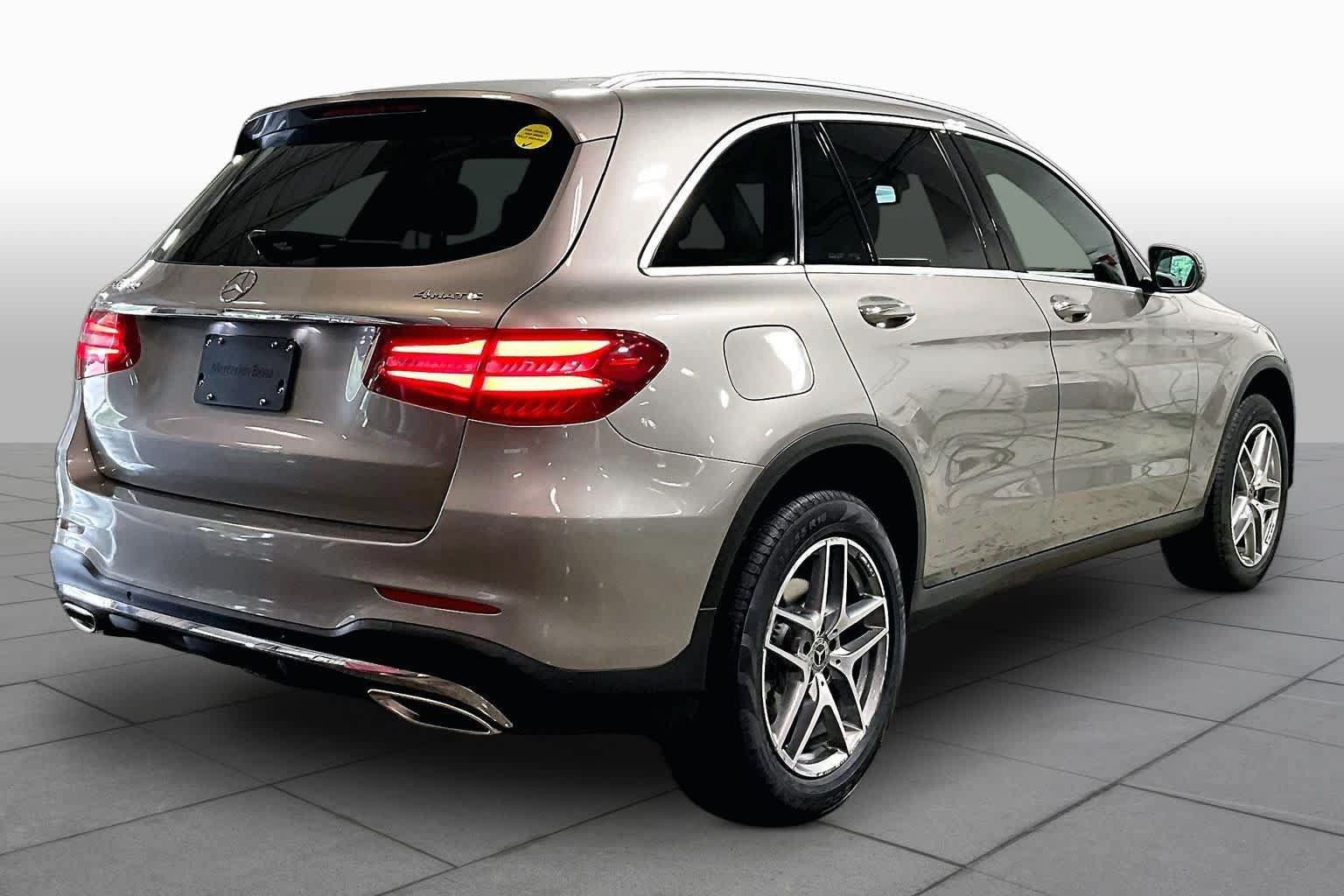 Used 2019 Mercedes-Benz GLC 300 4MATIC image 13