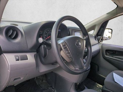 Used 2019 Nissan NV200 S FWD image 10
