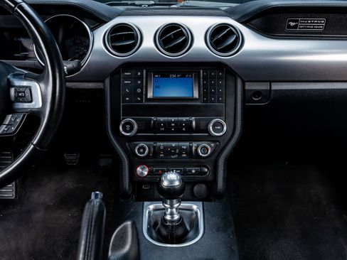 Used 2020 Ford Mustang GT image 19