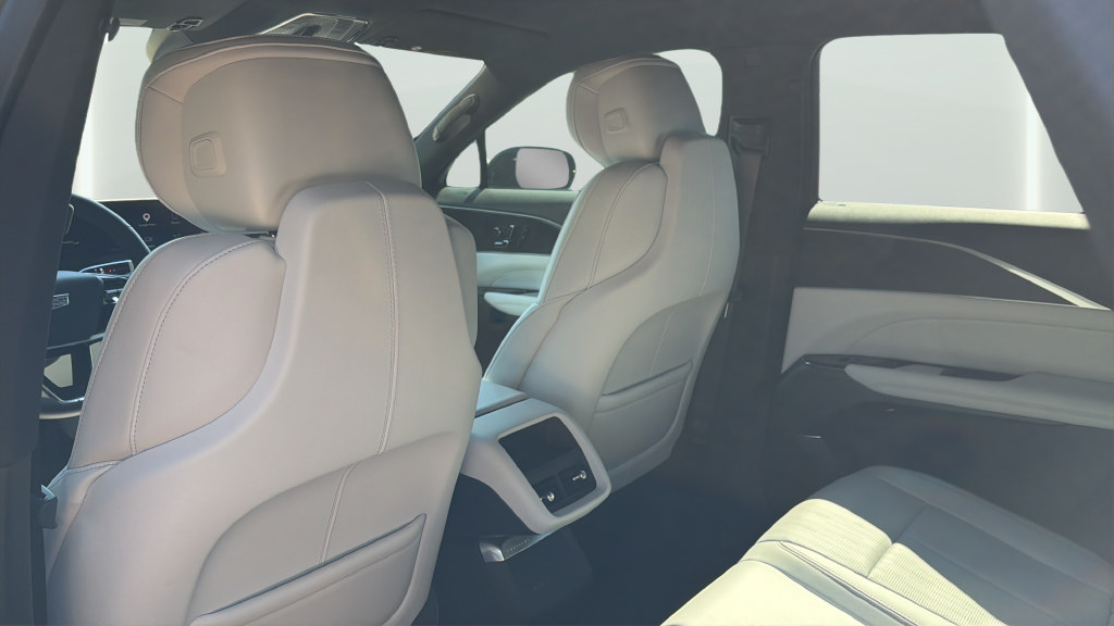 Certified 2024 Cadillac Lyriq Sport AWD/4WD image 27
