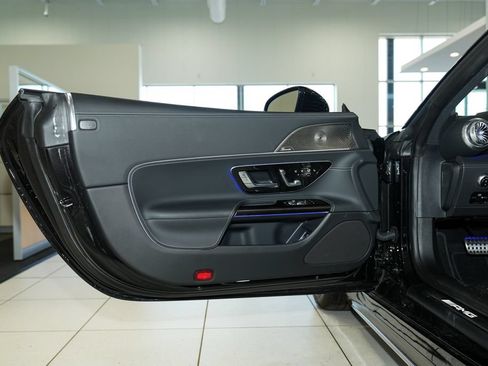 Used 2023 Mercedes-Benz SL 43 AMG image 44