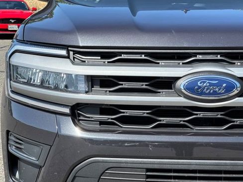 Used 2024 Ford Expedition Max XLT AWD/4WD image 47
