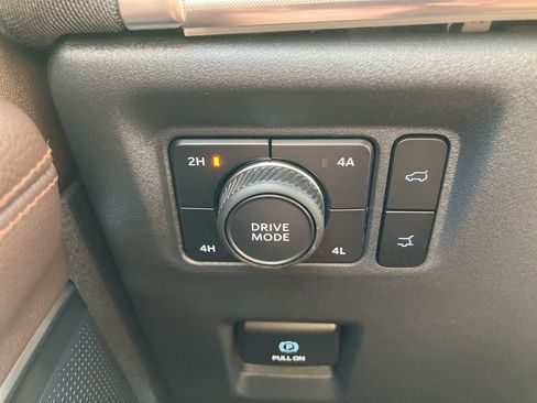 New 2025 Ford Expedition King Ranch image 30