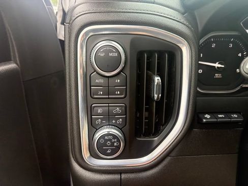 Used 2023 GMC Sierra 2500 Denali w/ Denali Ultimate Package AWD/4WD image 27