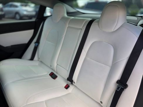 Used 2019 Tesla Model 3 Long Range AWD/4WD image 5
