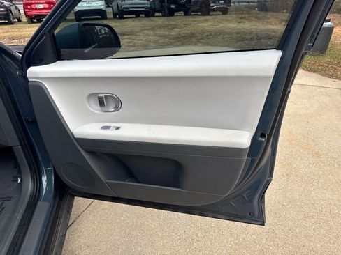 Used 2022 Hyundai Ioniq 5 SE w/ Cargo Package image 14