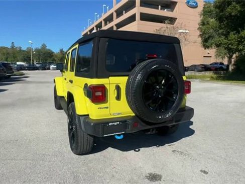 Used 2022 Jeep Wrangler Unlimited Sahara w/ Safety Group image 22