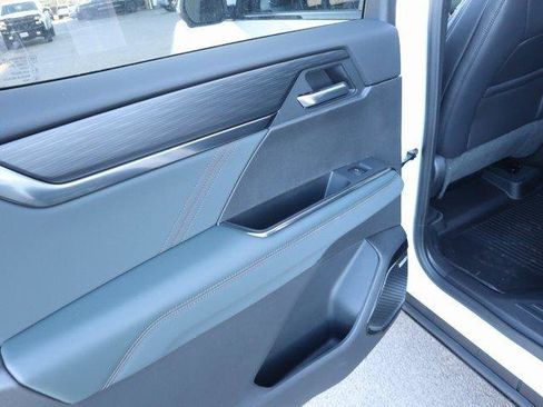 New 2026 GMC Acadia AT4 w/ Luxury Package image 11