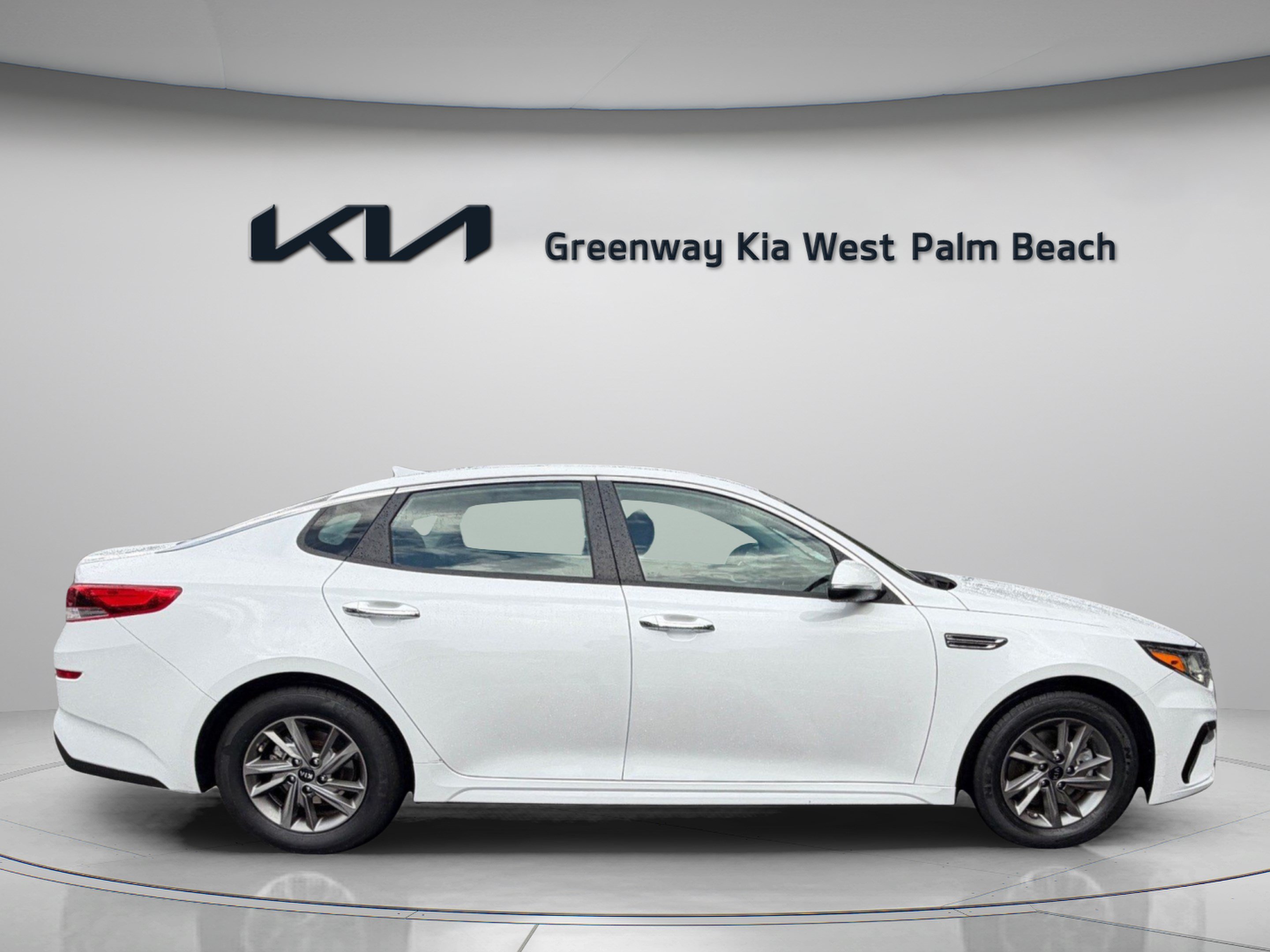 Used 2019 Kia Optima LX FWD image 8