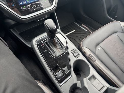 Certified 2025 Subaru Crosstrek 2.5i Limited AWD/4WD image 10