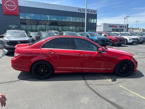 Used 2010 Mercedes-Benz C 300 4MATIC Sedan image 13
