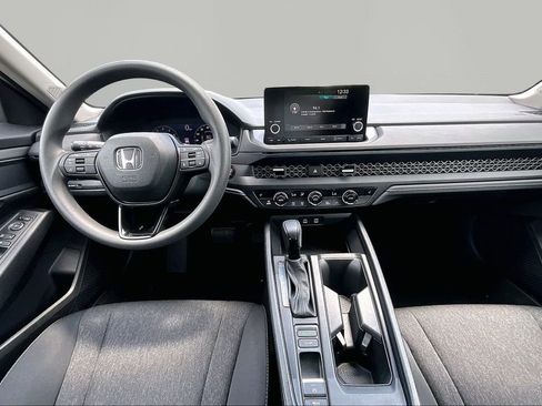 Used 2024 Honda Accord EX image 8