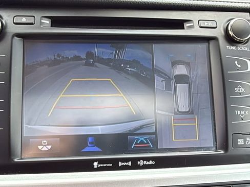 Used 2018 Toyota Highlander Limited Platinum AWD/4WD image 41