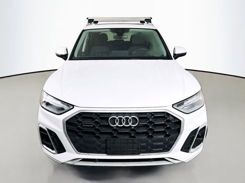 Certified 2023 Audi Q5 2.0T Premium w/ Convenience Package image 2