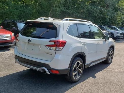 Used 2023 Subaru Forester Touring AWD/4WD image 3