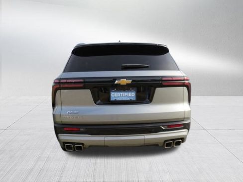Certified 2025 Chevrolet Traverse LT image 6