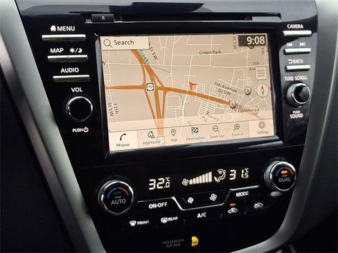 Used 2024 Nissan Murano SV image 17