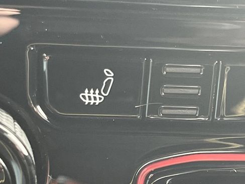 New 2025 Jeep Grand Cherokee Altitude AWD/4WD image 10